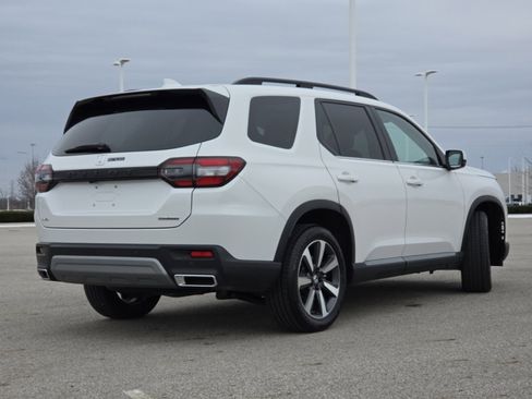 Used 2025 Honda Pilot Touring image 20