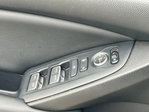 Used 2022 Honda Accord Sport image 13