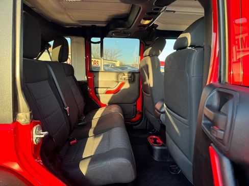 Used 2011 Jeep Wrangler Unlimited Sport image 14