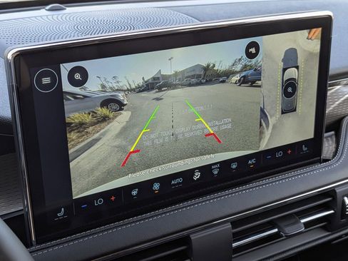 New 2026 Lincoln Corsair Reserve image 24