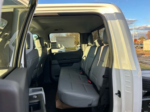 New 2026 Ford F450 XL w/ XL Chrome Package image 5