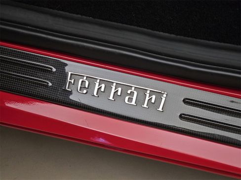 Used 2020 Ferrari F8 Tributo image 33