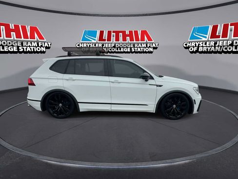 Used 2021 Volkswagen Tiguan SE R-Line w/ 3rd Row Seat Package AWD/4WD image 9