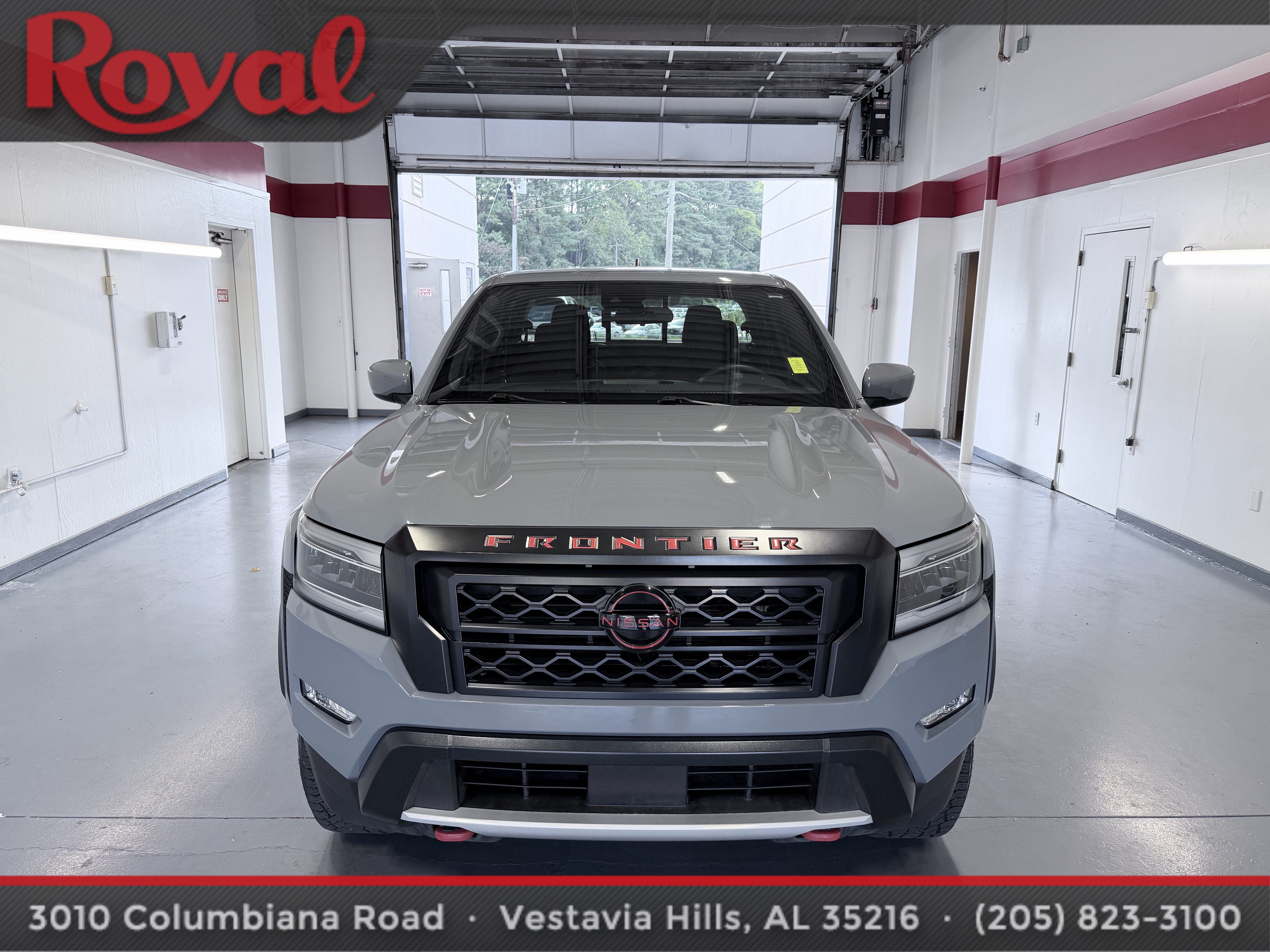 Used 2024 Nissan Frontier Pro-X RWD image 2