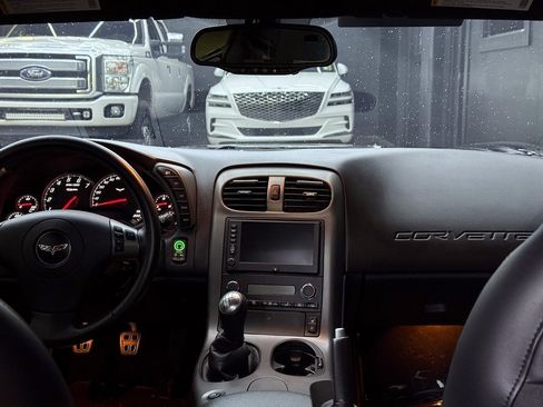 Used 2007 Chevrolet Corvette Z06 w/ Preferred Equipment Group image 18