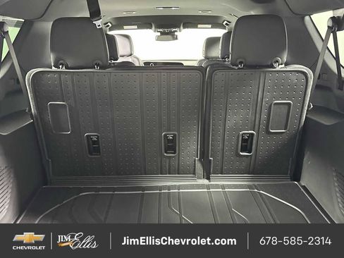 New 2026 Chevrolet Suburban LT w/ Comfort Package image 50