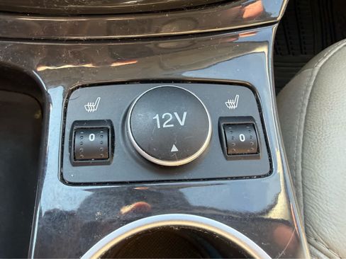Used 2016 Ford Escape Titanium w/ Equipment Group 301A AWD/4WD image 23