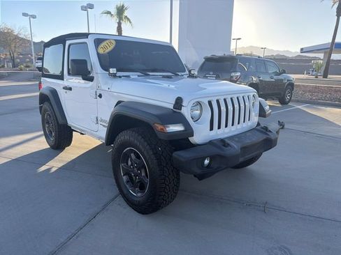 Used 2018 Jeep Wrangler Sport AWD/4WD image 3