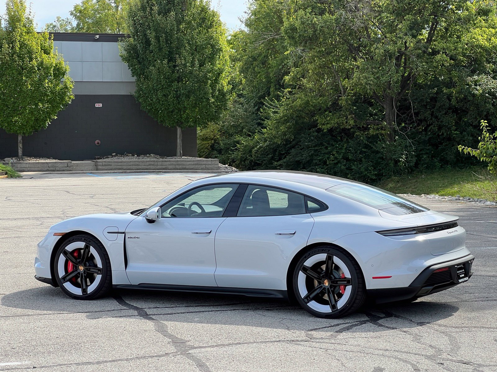 New 2026 Porsche Taycan GTS AWD/4WD image 3