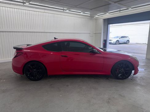 Used 2013 Hyundai Genesis 2.0T image 4
