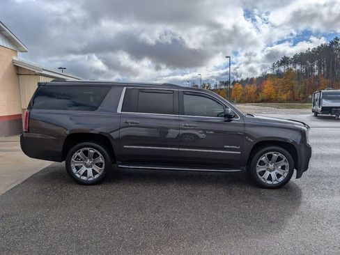 Used 2017 GMC Yukon XL Denali w/ Open Road Package image 4