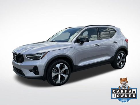 Used 2026 Volvo XC40 B5 Plus AWD/4WD image 1