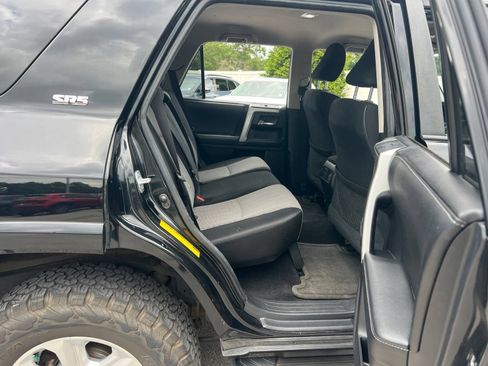 Used 2015 Toyota 4Runner SR5 RWD image 30