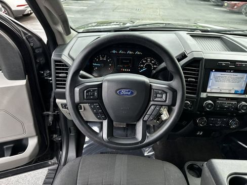 Used 2019 Ford F150 XL w/ Equipment Group 101A Mid AWD/4WD image 14