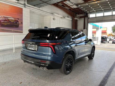 New 2026 Chevrolet Traverse LT w/ Midnight/Sport Edition image 9