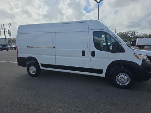Used 2025 RAM ProMaster 2500 w/ Convenience Group image 2