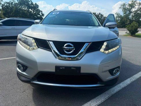 Used 2016 Nissan Rogue SL FWD image 2