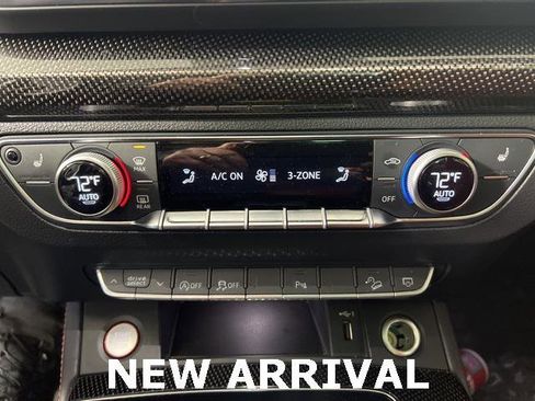 Used 2023 Audi SQ5 Premium Plus w/ Premium Plus Package image 14