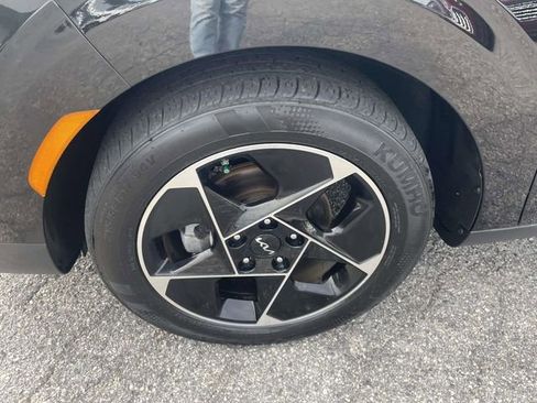 Used 2023 Kia Soul EX image 10