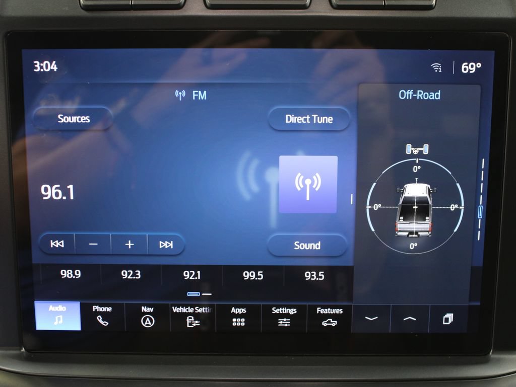 Used 2024 Ford F250 Lariat w/ Tremor Off-Road Package AWD/4WD image 32