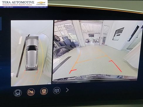 Certified 2026 Cadillac Vistiq Platinum w/ LPO, Floor Liner Package AWD/4WD image 17