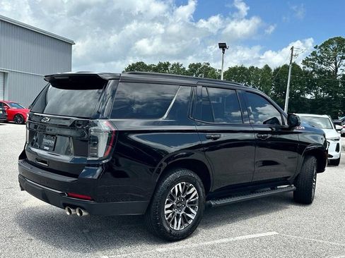 Used 2025 Chevrolet Tahoe Z71 w/ Comfort Package AWD/4WD image 33