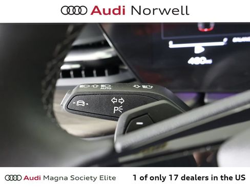 Used 2025 Audi Q5 Premium Plus w/ Premium Plus AWD/4WD image 28