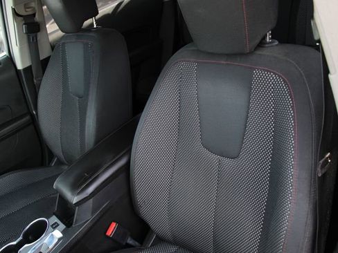 Used 2015 Chevrolet Equinox LT w/ Driver Convenience Package AWD/4WD image 6