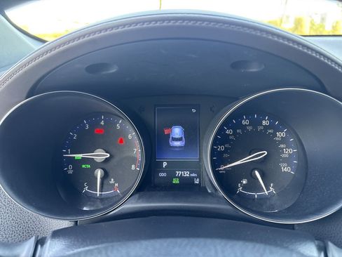 Used 2019 Toyota C-HR Limited image 26