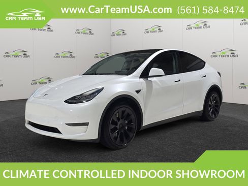Used 2022 Tesla Model Y Long Range image 1