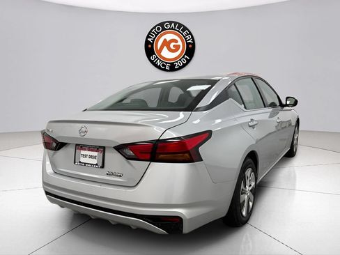 Used 2022 Nissan Altima 2.5 S FWD image 7