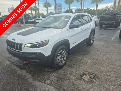 Used 2021 Jeep Cherokee Trailhawk w/ Premium Leather Package AWD/4WD image 1