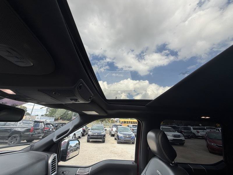 Used 2016 Ford F150 Platinum w/ Equipment Group 701A Luxury AWD/4WD image 18