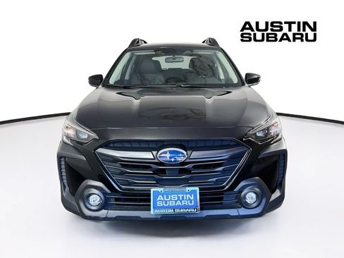 Used 2024 Subaru Outback Premium AWD/4WD image 3