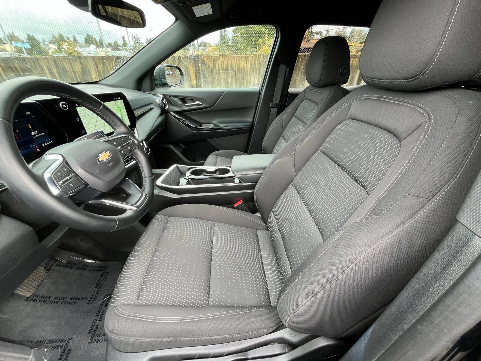 Used 2025 Chevrolet Equinox LT FWD image 28