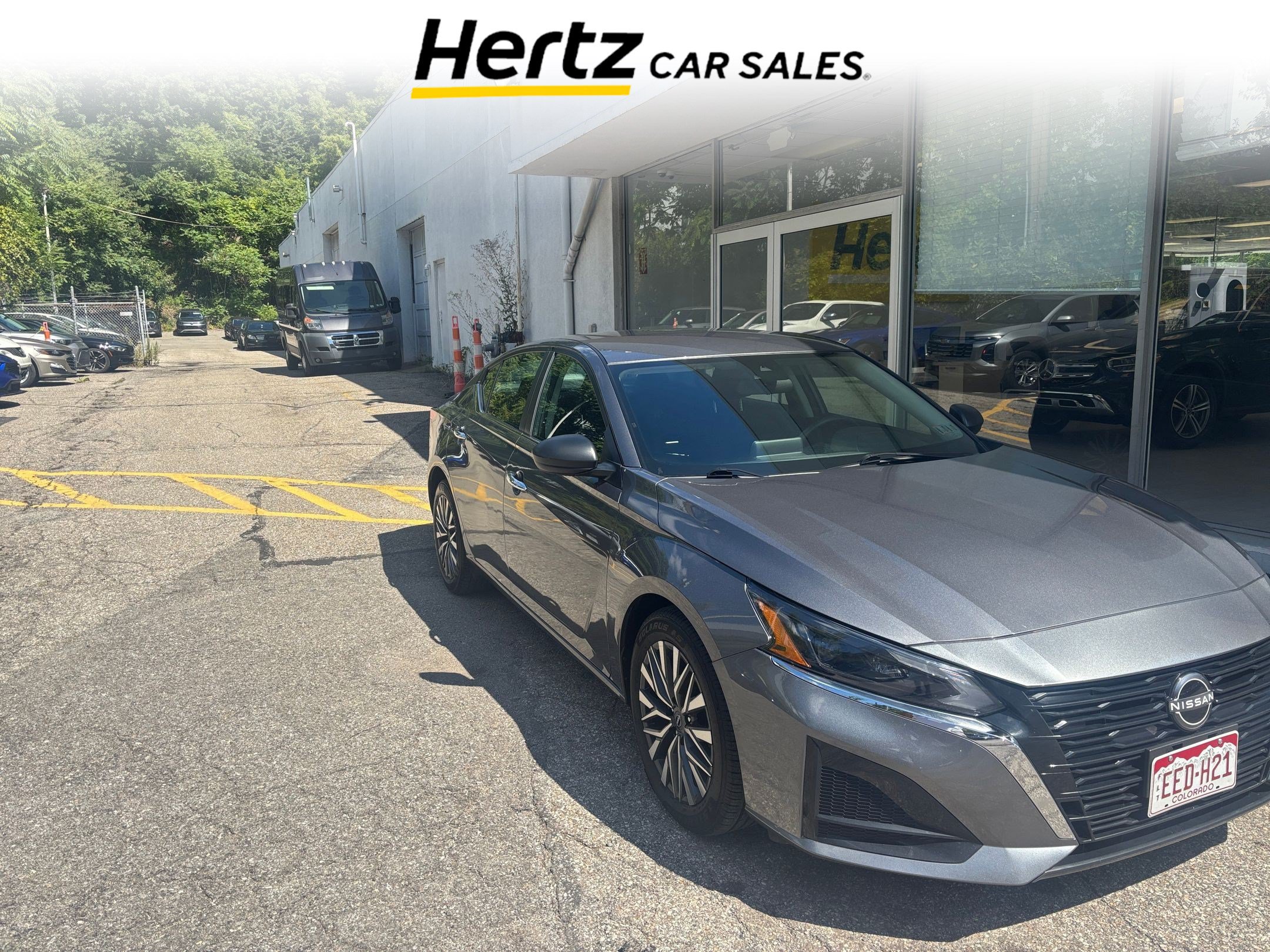 Used 2025 Nissan Altima 2.5 SV FWD image 1