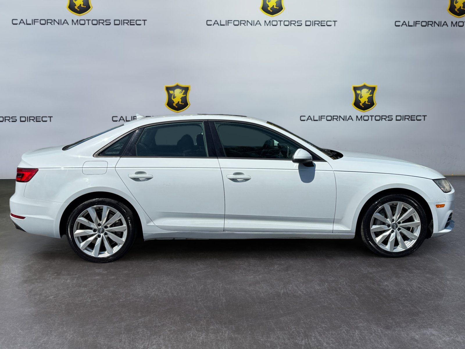 Used 2017 Audi A4 2.0T Premium w/ Audi MMI Navigation Plus FWD image 6