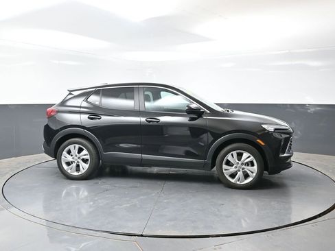 Used 2025 Buick Encore GX Preferred FWD image 2