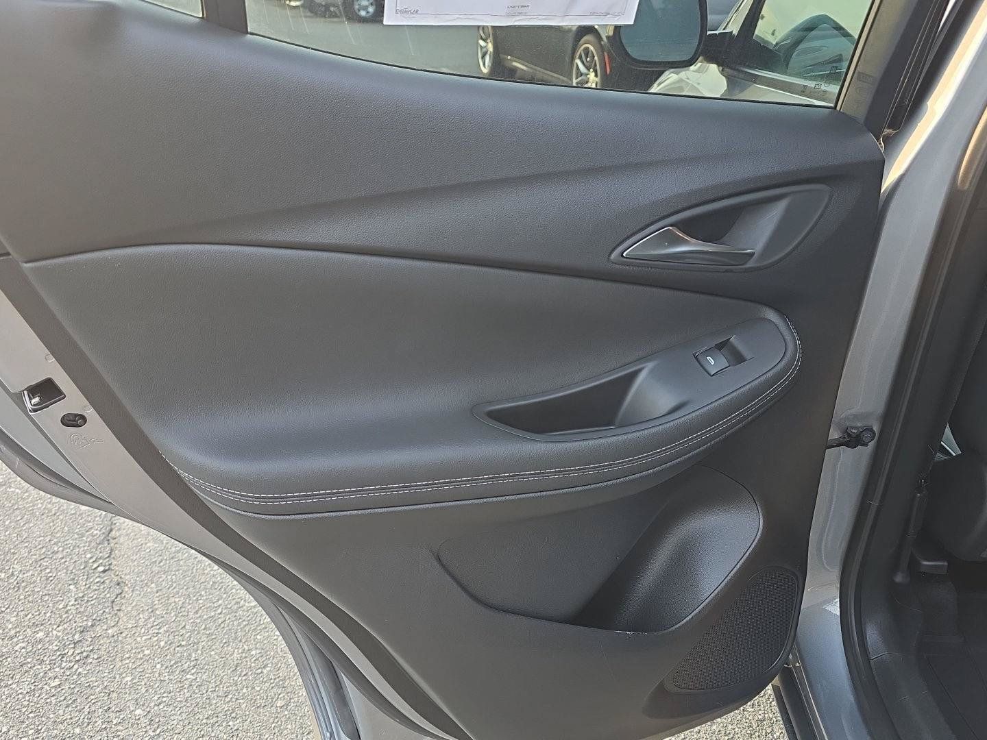 Used 2024 Buick Encore GX Avenir w/ Avenir Convenience Package FWD image 19