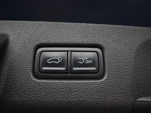 Used 2025 Kia Telluride S FWD image 21