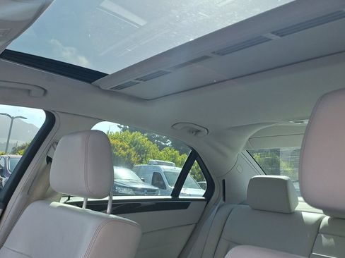 Used 2014 Mercedes-Benz E 350 4MATIC Sedan image 13