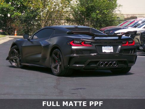 Used 2023 Chevrolet Corvette Z06 w/ Z07 Performance Package RWD image 3