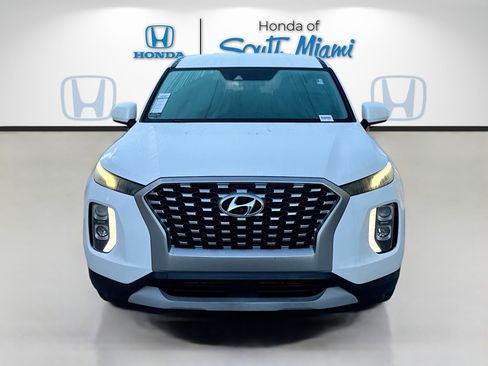 Used 2020 Hyundai Palisade SE image 2