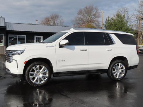 Used 2021 Chevrolet Tahoe High Country w/ Premium Package image 2