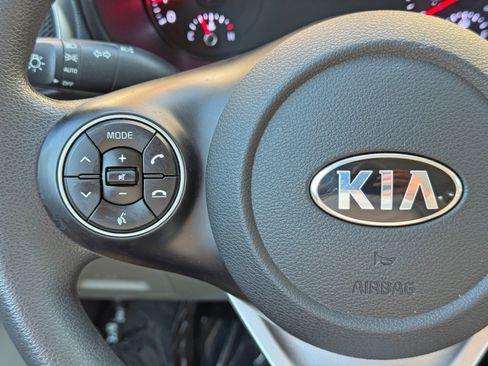 Used 2021 Kia Soul LX FWD image 19