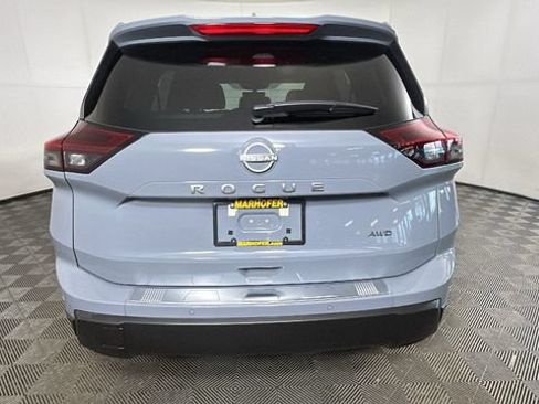 Certified 2026 Nissan Rogue SV w/ Cold Weather Package AWD/4WD image 4