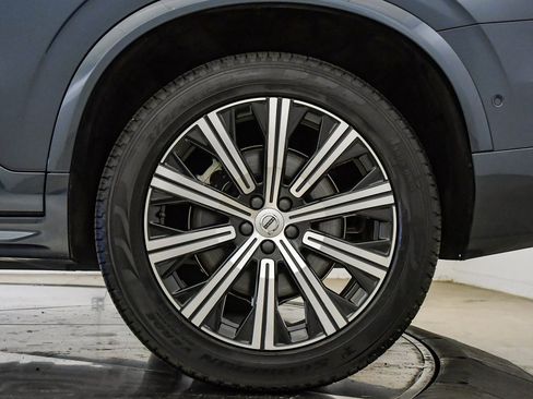 Certified 2025 Volvo XC90 B6 Ultra image 11
