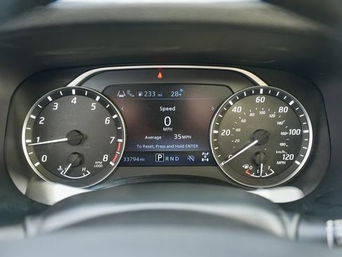 Used 2024 Nissan Frontier SL w/ Technology Package image 18