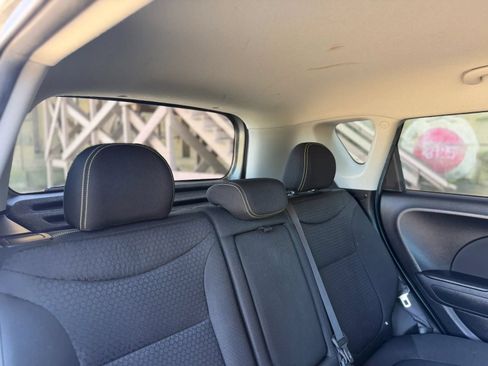 Used 2014 Kia Soul + FWD image 23