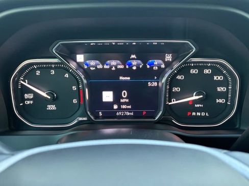 Certified 2022 GMC Sierra 1500 Denali w/ Denali Premium Package image 9